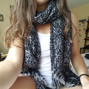 NWT Urban Outfitter Winter Scarf